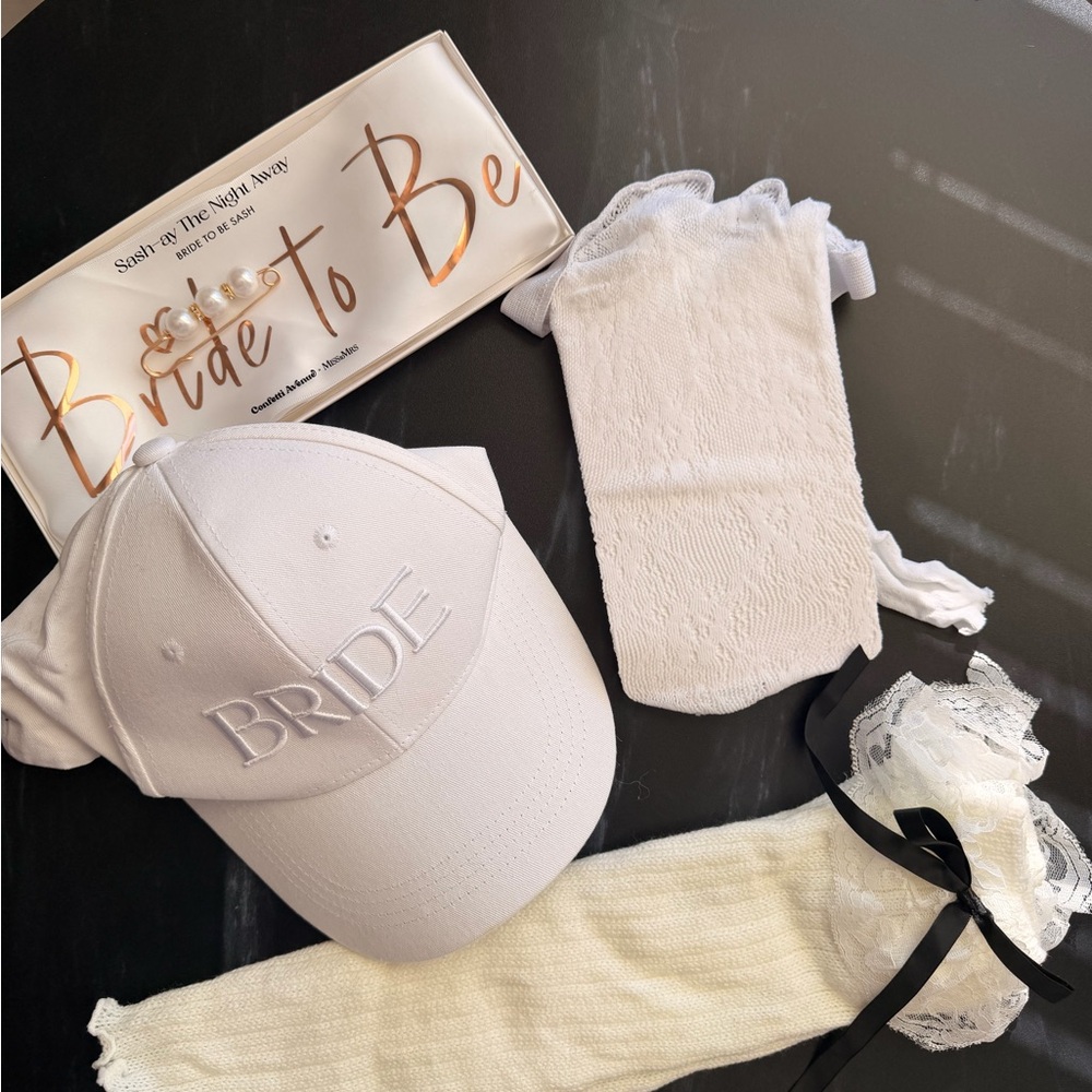 White 'Bride' Baseball Cap Bridal Accessory Set